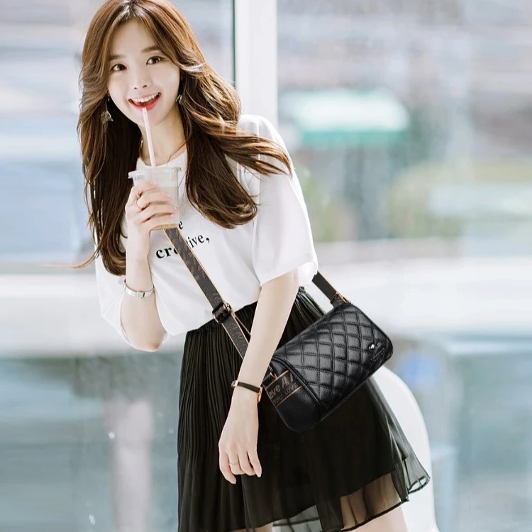 PU leather women's bag - diamond pattern, simple design, single shoulder bag, crossbody style, large capacity pillow bag
PU leather women's bag - diamond pattern, simple design, single shoulder bag, crossbody style, large capacity pillow bag