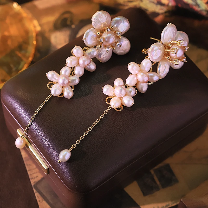 Серьги-цепочки с натуральным пресноводным жемчугом и цветком, дизайн ручной работы, роскошные серьги для банкета, свадьбы, женские украшения GE1811
Серьги-цепочки с натуральным пресноводным жемчугом и цветком, дизайн ручной работы, роскошные серьги для банкета, свадьбы, женские украшения GE1811