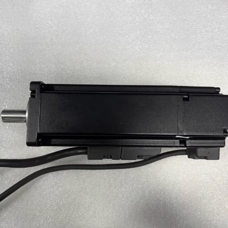 Новый оригинальный серводвигатель ECMA-C20401HS ECMA-C20602RS ECMA-C20602SS ECMA-C20604RS ECMA-C20604SS ECMA-C20807RS
Новый оригинальный серводвигатель ECMA-C20401HS ECMA-C20602RS ECMA-C20602SS ECMA-C20604RS ECMA-C20604SS ECMA-C20807RS