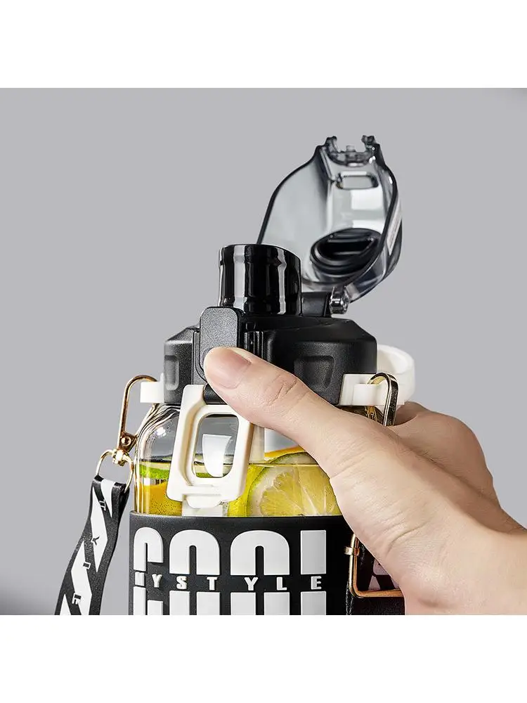 Large Capacity Plastic Water Bottle with Strap for Outdoor Sports Running Dumbbell Unisex High Aesthetic Value Wind Hong Tao ...
Large Capacity Plastic Water Bottle with Strap for Outdoor Sports Running Dumbbell Unisex High Aesthetic Value Wind Hong Tao ...