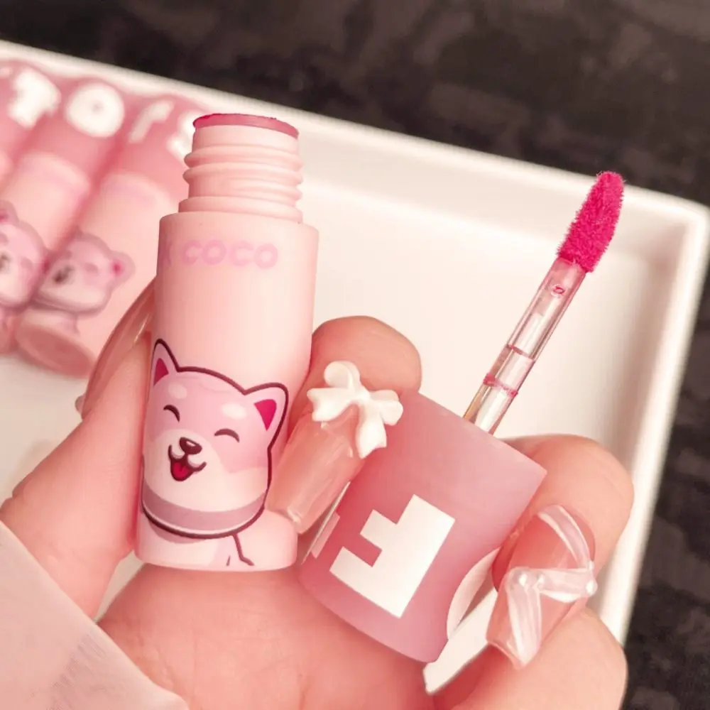 Multifunctional Long-Lasting Lip Glaze Velvet Matte Lip Gloss Natural Non-stick Cup Lip Mud Women
Multifunctional Long-Lasting Lip Glaze Velvet Matte Lip Gloss Natural Non-stick Cup Lip Mud Women
