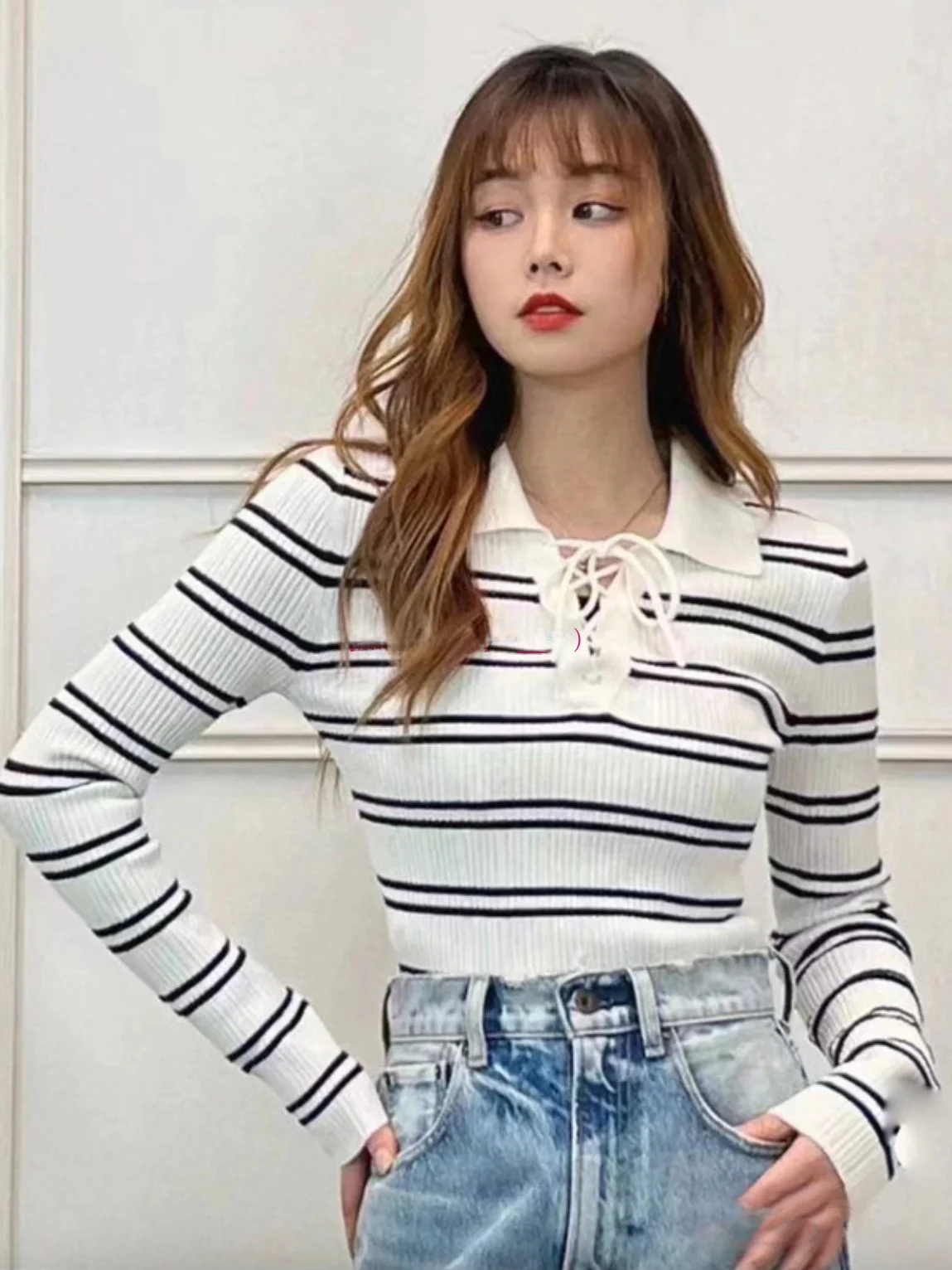Elegant Ageless Stripe Knitwear with Bow Tie Collar M-Style Japanese Sweet Style Slim Fit Long Sleeve Sweetness Spring Fashion
Elegant Ageless Stripe Knitwear with Bow Tie Collar M-Style Japanese Sweet Style Slim Fit Long Sleeve Sweetness Spring Fashion