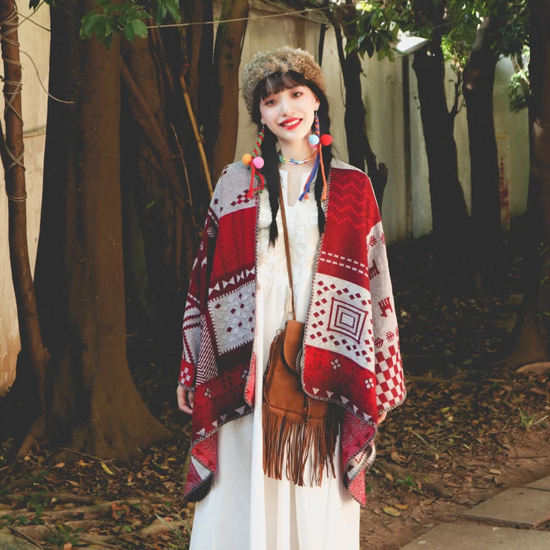 Thickened Retro Style Travel Shawl Coat for Autumn Winter Warm Geometric Patterned Long Rectangle Women's Fashion Accessory
Thickened Retro Style Travel Shawl Coat for Autumn Winter Warm Geometric Patterned Long Rectangle Women's Fashion Accessory