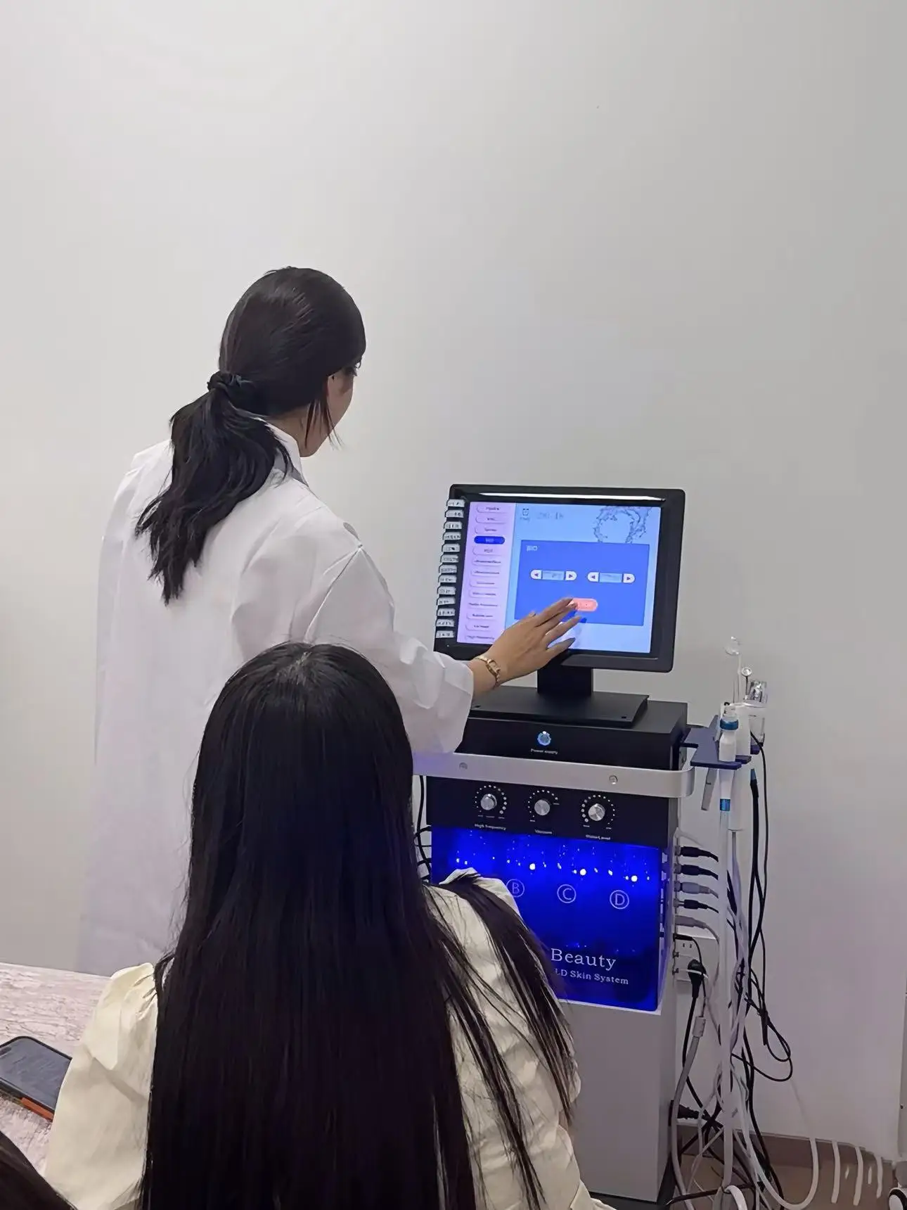 14 In 1 hydra beauty facial Machine Skin Peeling hydra beauty facial Hydradermabrasion Korea Aqua Peel Machine
14 In 1 hydra beauty facial Machine Skin Peeling hydra beauty facial Hydradermabrasion Korea Aqua Peel Machine