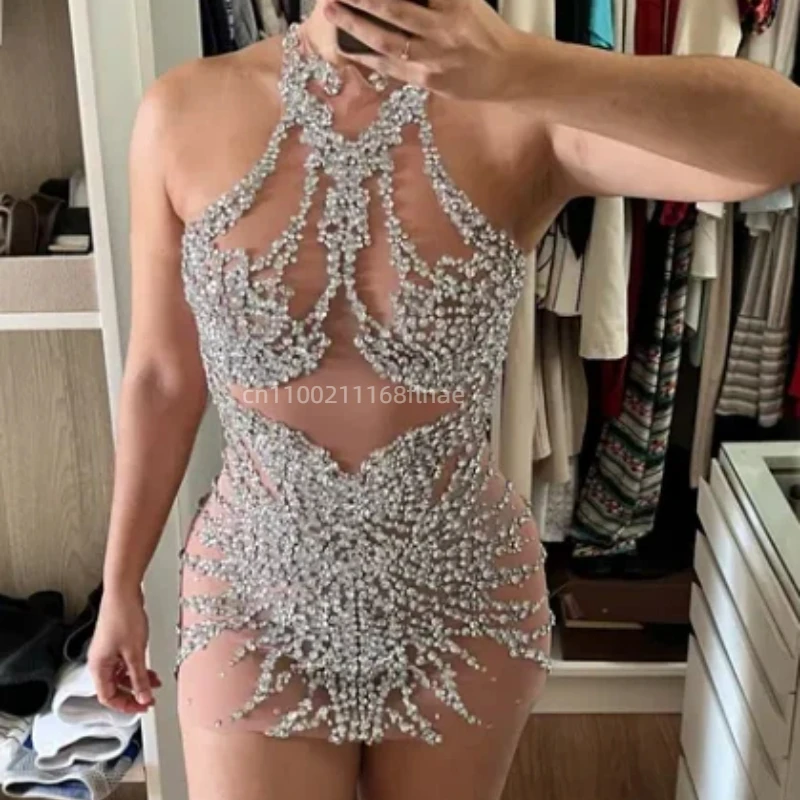 Сексуальное сетчатое прозрачное платье со сверкающими стразами, сценический костюм певицы и танцовщицы, вечерние, вечерние, танцевальное платье
Сексуальное сетчатое прозрачное платье со сверкающими стразами, сценический костюм певицы и танцовщицы, вечерние, вечерние, танцевальное платье