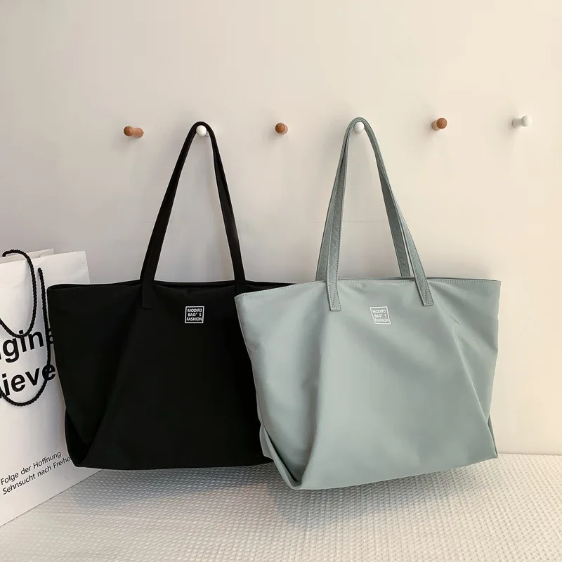 Soft Nylon Bag Large Capacity Women Shopping Bag Casual Literary Zipper Ladies Shoulder Tote Bags Fashion Zipper Women Handbags
Soft Nylon Bag Large Capacity Women Shopping Bag Casual Literary Zipper Ladies Shoulder Tote Bags Fashion Zipper Women Handbags