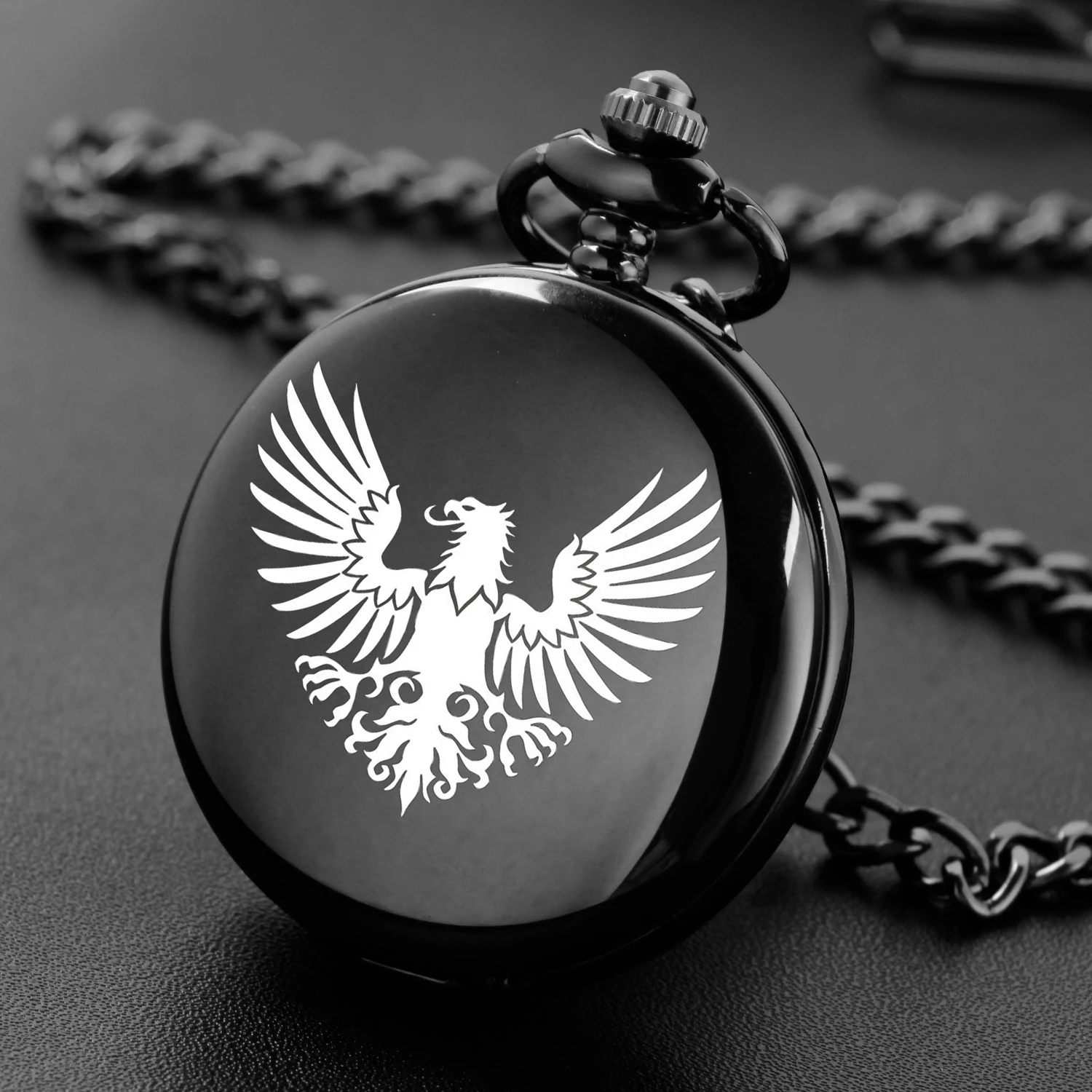 The roc spreading its wings cool design carving english alphabet face pocket watch a belt chain Black quartz watch perfect gift
The roc spreading its wings cool design carving english alphabet face pocket watch a belt chain Black quartz watch perfect gift
