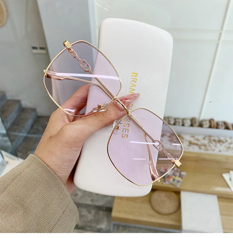 Metal Square Frame Active Sport Polarized Sunglasses Large Face Slimming Women Men Glasses Shade Round Face T129
Metal Square Frame Active Sport Polarized Sunglasses Large Face Slimming Women Men Glasses Shade Round Face T129