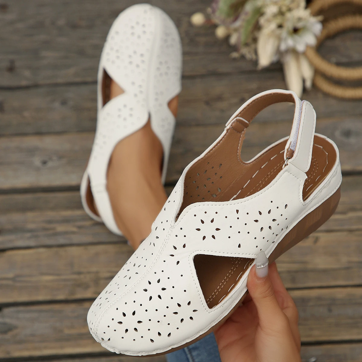 Summer Women 2026 Sandals Platform Fashion Sandals Hollow Out Buckle Roman Style Shoes Women Lightweight Slip-On Shoes Ladies
Summer Women 2026 Sandals Platform Fashion Sandals Hollow Out Buckle Roman Style Shoes Women Lightweight Slip-On Shoes Ladies