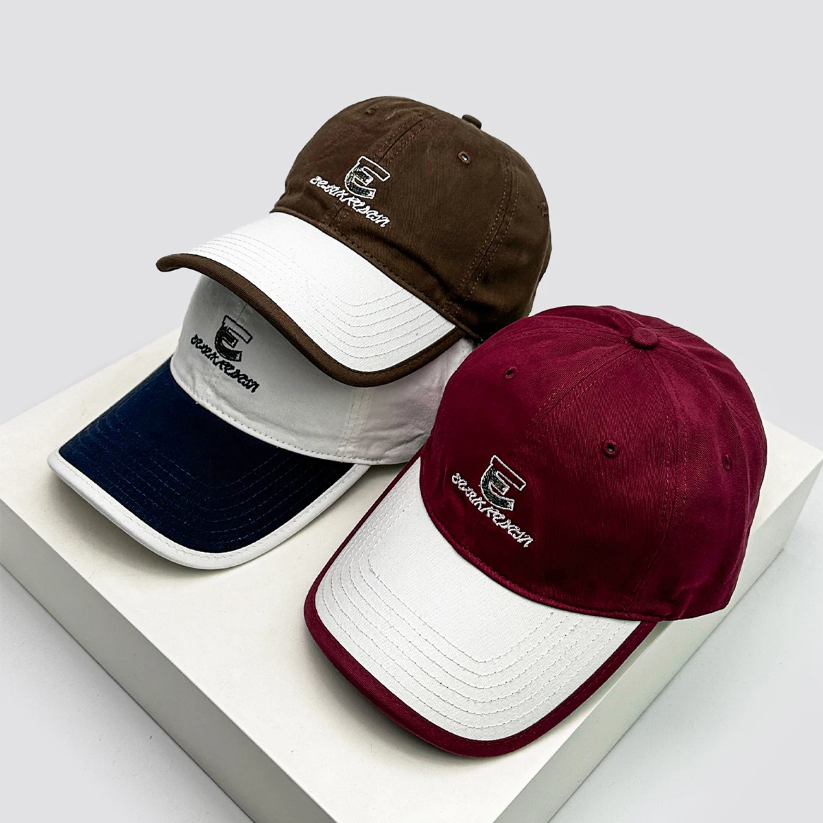 New Unisex American Style Embroidered E Letters Baseball Hats Versatile Casual Sunshade Color Block Peaked Caps Outdoor Fashion
New Unisex American Style Embroidered E Letters Baseball Hats Versatile Casual Sunshade Color Block Peaked Caps Outdoor Fashion