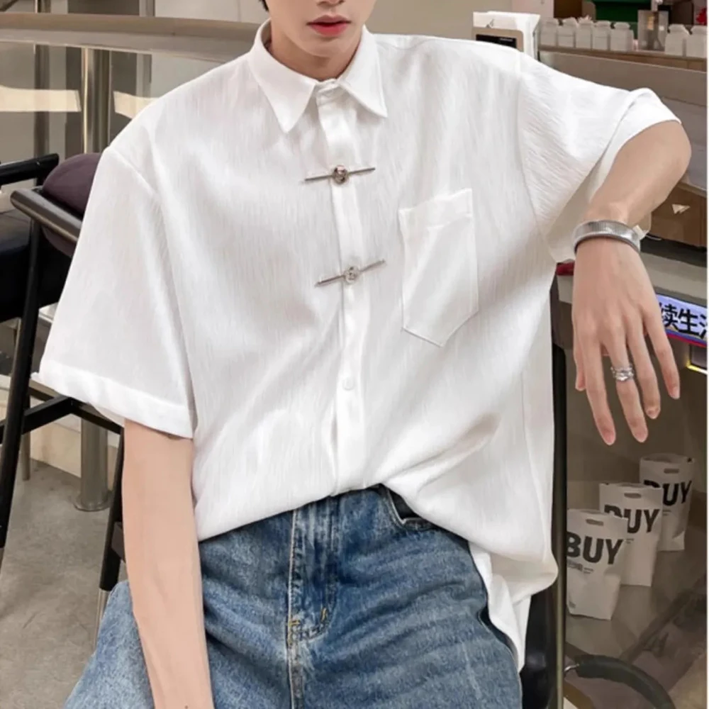 Mens Shirt Padded Shoulders Metal Buttons Casual Spring Streetwear Fashion Thin Daily Outdoor Youth Campus Top Men'S Wear 2026
Mens Shirt Padded Shoulders Metal Buttons Casual Spring Streetwear Fashion Thin Daily Outdoor Youth Campus Top Men'S Wear 2026