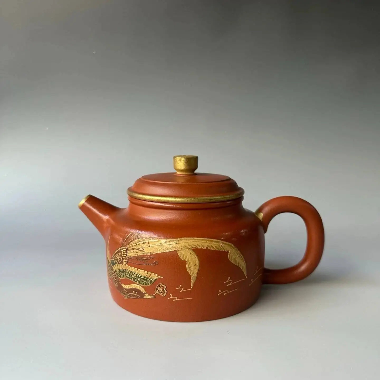 China Yi Xing Zisha Clay Handmade Exquisite Teapot Bailong: Golden Yellow Stone 500cc
China Yi Xing Zisha Clay Handmade Exquisite Teapot Bailong: Golden Yellow Stone 500cc