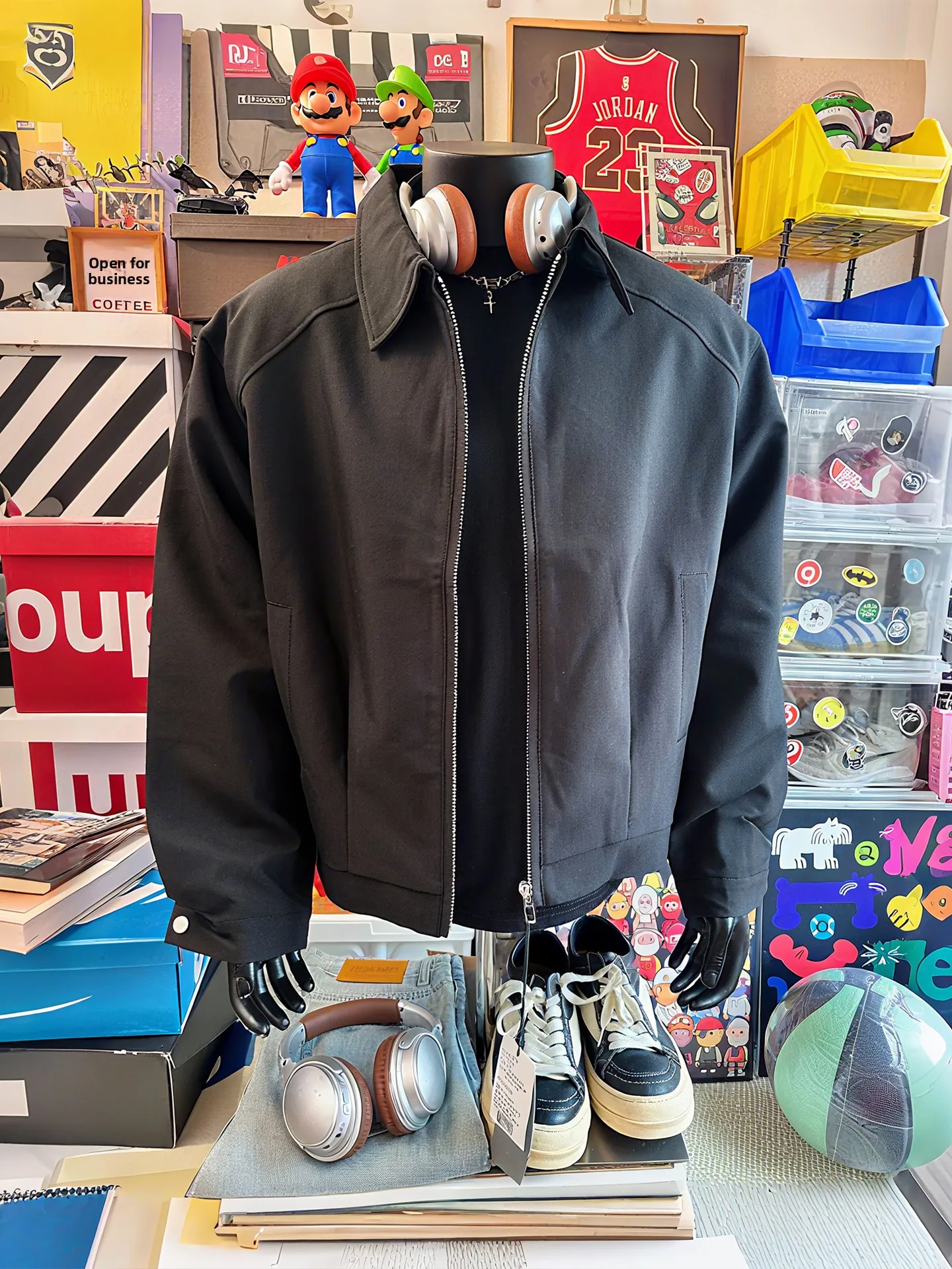 Мужская куртка-бомбер Bla ort Boxy Sle с подплечниками и оригинальным дизайном, осенняя, модная, в американском стиле
Мужская куртка-бомбер Bla ort Boxy Sle с подплечниками и оригинальным дизайном, осенняя, модная, в американском стиле