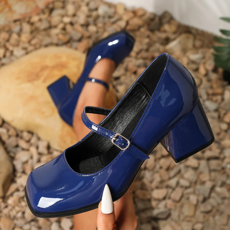 Comfortable square-toed women's shoes with chunky heels and Mary Jane straps, black high-heeled work shoes
Comfortable square-toed women's shoes with chunky heels and Mary Jane straps, black high-heeled work shoes