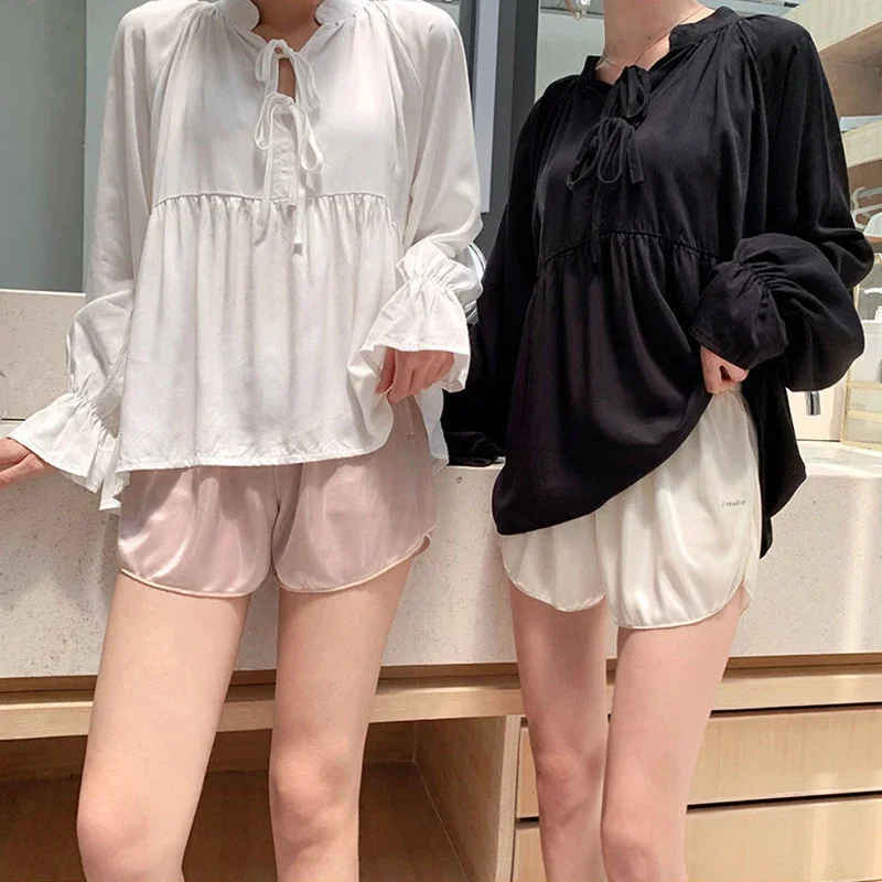 Comfortable Loose Short Pants Women Soft Ice Silk Streetwear Student Girl's shorts Female Sexy Beach Jogger Shorts Summer
Comfortable Loose Short Pants Women Soft Ice Silk Streetwear Student Girl's shorts Female Sexy Beach Jogger Shorts Summer