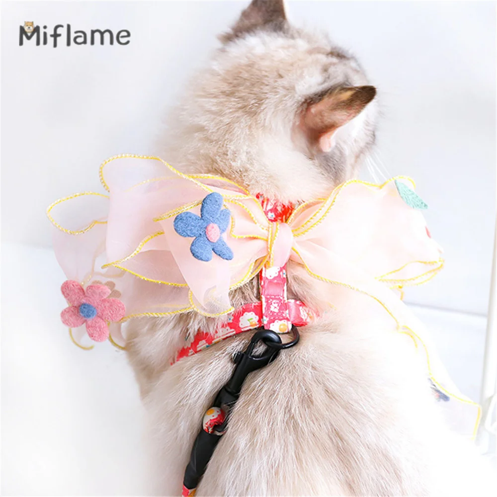 Miflame Lace Bow Walking Cat Rope Pet Chest Strap Vest Type Traction Rope Beauty Walking the Dog Strong I-shaped Anti-breakaway
Miflame Lace Bow Walking Cat Rope Pet Chest Strap Vest Type Traction Rope Beauty Walking the Dog Strong I-shaped Anti-breakaway