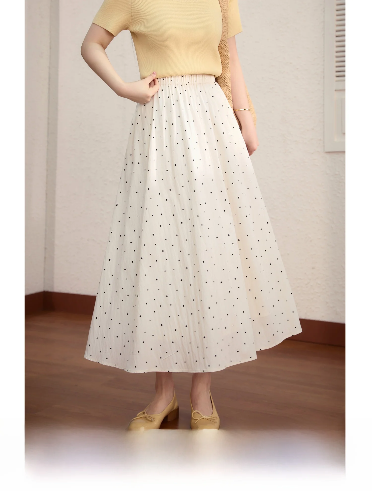 Ele High Waist A-Line Midi Skirt for plus Size Women Blue Dot Pattern Slimming Summer New Arrival Office Commute Sle
Ele High Waist A-Line Midi Skirt for plus Size Women Blue Dot Pattern Slimming Summer New Arrival Office Commute Sle