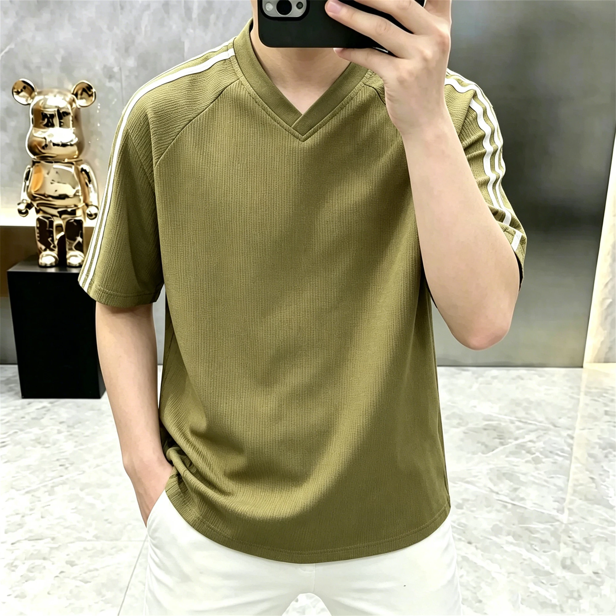 2026 Summer New Style Men's Short-Sleeved V-Neck Fashion Casual Trendy Multi-Complimentable Loose Top Lightweight T-Shirt
2026 Summer New Style Men's Short-Sleeved V-Neck Fashion Casual Trendy Multi-Complimentable Loose Top Lightweight T-Shirt