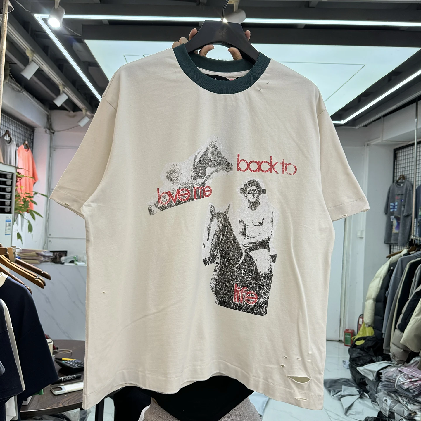 PALY Streetwear Vintage Pattern Color Block Washed Couples Short Sleeve T-Shirt Loose Fit Cotton Breathable Comfortable Ameri...
PALY Streetwear Vintage Pattern Color Block Washed Couples Short Sleeve T-Shirt Loose Fit Cotton Breathable Comfortable Ameri...