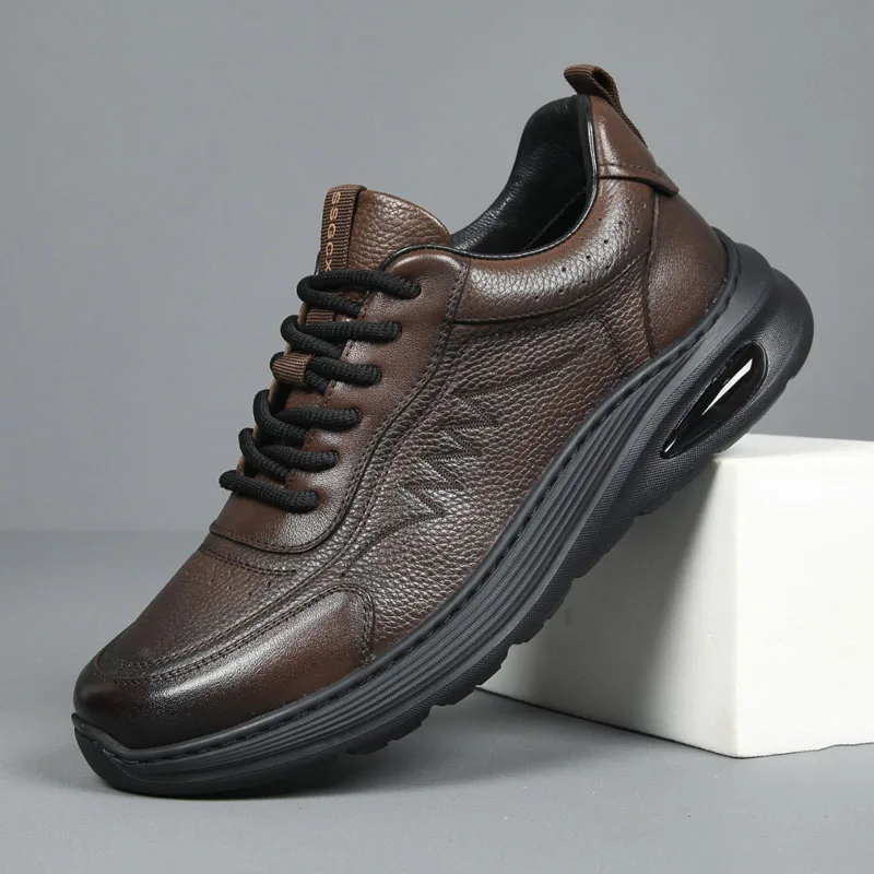 High Quality Men's Casual Sports Shoes Genuine Leather Male Sneakers Breathable Business Cow Leather Shoes Dad Walking Shoes
High Quality Men's Casual Sports Shoes Genuine Leather Male Sneakers Breathable Business Cow Leather Shoes Dad Walking Shoes