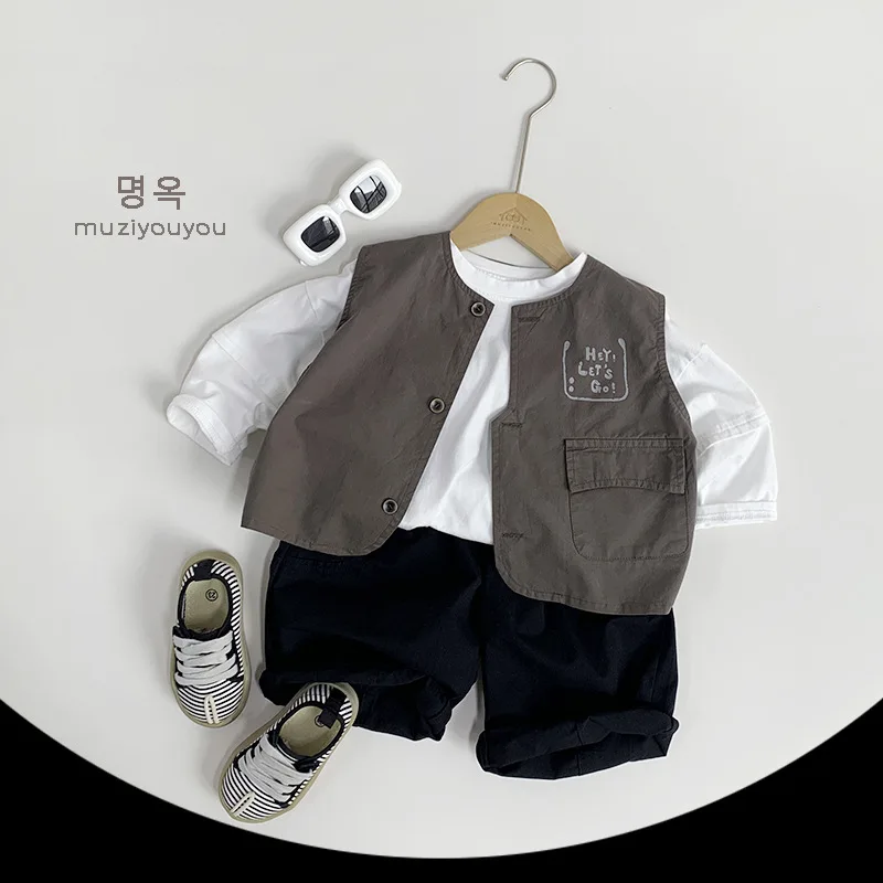 2025 Summer New Children Sleeveless Vest Cotton Boys Letter Print Thin Coat Girls Casual Jacket Baby Versatile Tops Kids Clothes
2025 Summer New Children Sleeveless Vest Cotton Boys Letter Print Thin Coat Girls Casual Jacket Baby Versatile Tops Kids Clothes