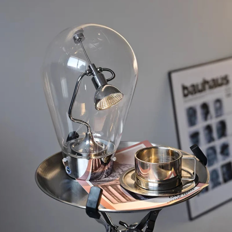 Новинка, настольная лампа из прозрачного стекла, зарядка через USB, теплый свет 3000 К для отеля, спальни, гостиной, арт-деко, креативный настольный светильник
Новинка, настольная лампа из прозрачного стекла, зарядка через USB, теплый свет 3000 К для отеля, спальни, гостиной, арт-деко, креативный настольный светильник