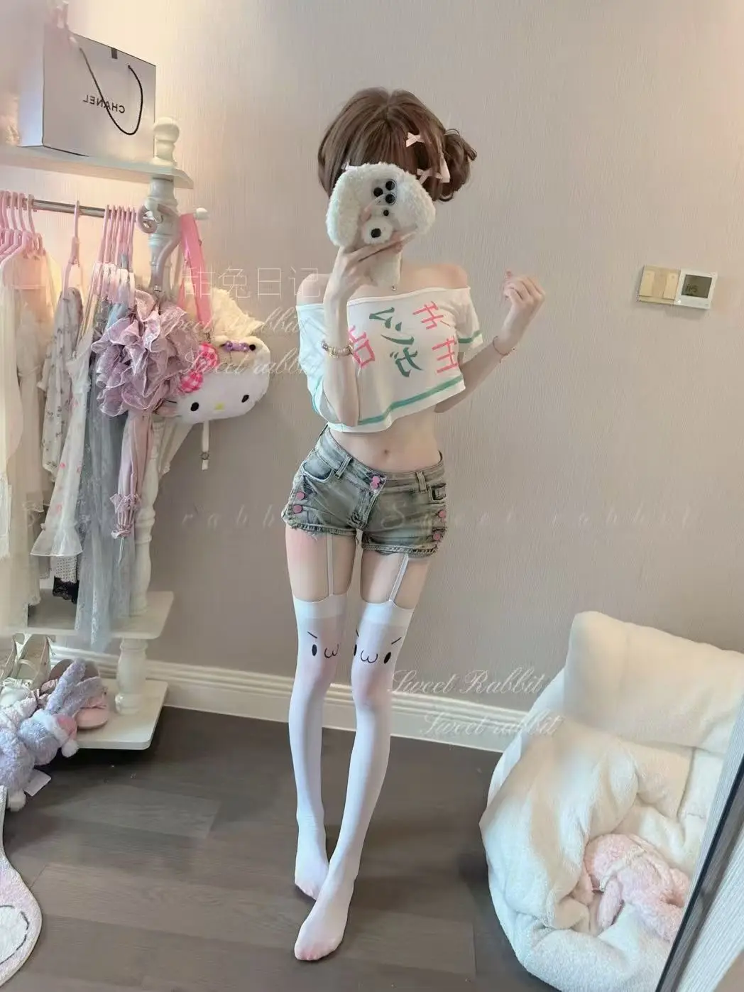 Izumi Sagiri Cosplay Short Sleeve Shorts Set Cute Loungewear Sexy Style Outfit
Izumi Sagiri Cosplay Short Sleeve Shorts Set Cute Loungewear Sexy Style Outfit