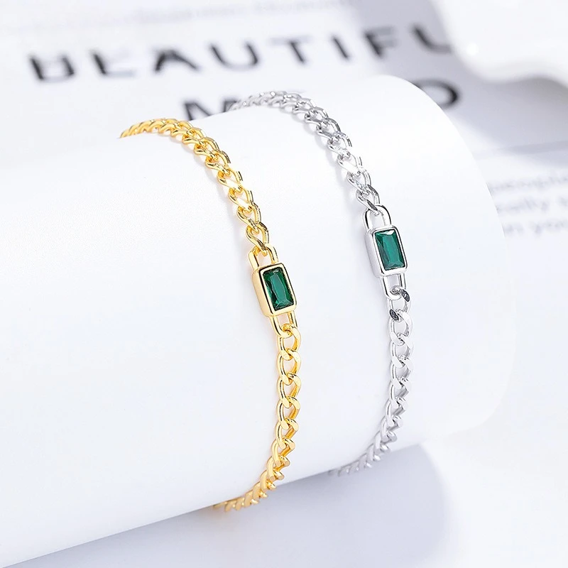 925 Sterling Silver Emerald Green Square Zircon Bracelet Minimalist Personalized Wrist Silver Jewelry Fashion Gift for Women
925 Sterling Silver Emerald Green Square Zircon Bracelet Minimalist Personalized Wrist Silver Jewelry Fashion Gift for Women