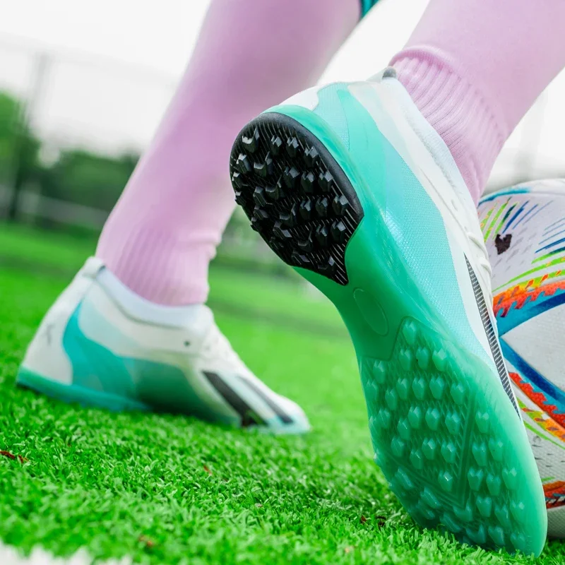 Men Soccer Shoes AG/TF Children Football Shoes Youth Football Boots Comfortable Athletic Training Cleat
Men Soccer Shoes AG/TF Children Football Shoes Youth Football Boots Comfortable Athletic Training Cleat