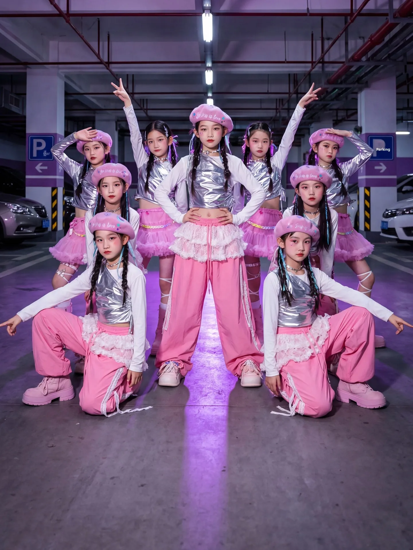 Детский костюм для джазовых танцев, розовый, модный комплект для уличных танцев, одежда для выступлений, трендовый, китайское производство
Детский костюм для джазовых танцев, розовый, модный комплект для уличных танцев, одежда для выступлений, трендовый, китайское производство