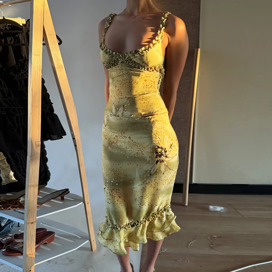 2026 New Fashion Printed Hip Vest + Skirt Two-piece Sets Women Summer Sexy And Elegant Ruffled Top And Skirt Suit For Women
2026 New Fashion Printed Hip Vest + Skirt Two-piece Sets Women Summer Sexy And Elegant Ruffled Top And Skirt Suit For Women