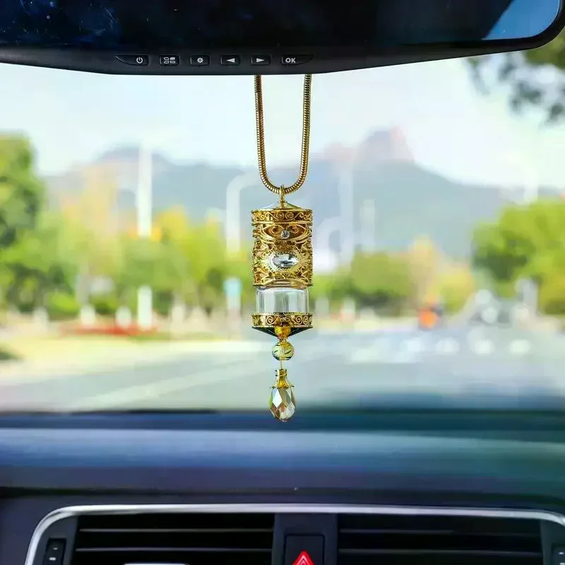 Alloy Car Air Freshener Holder – Gold Hanging Perfume Bottle For Rearview Mirror, Luxury Interior Accessory
Alloy Car Air Freshener Holder – Gold Hanging Perfume Bottle For Rearview Mirror, Luxury Interior Accessory
