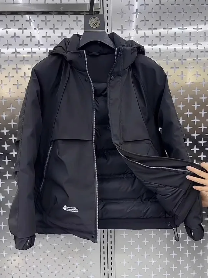 Мужская куртка с капюшоном, съемная, теплая, хлопковая, повседневная, высококачественная, модная, осенне-зимняя, приталенная, деловой стиль
Мужская куртка с капюшоном, съемная, теплая, хлопковая, повседневная, высококачественная, модная, осенне-зимняя, приталенная, деловой стиль