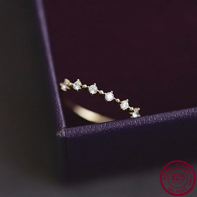 New S925 pure silver ins niche design high-end zircon ring women's jewelry wedding jewelry
New S925 pure silver ins niche design high-end zircon ring women's jewelry wedding jewelry