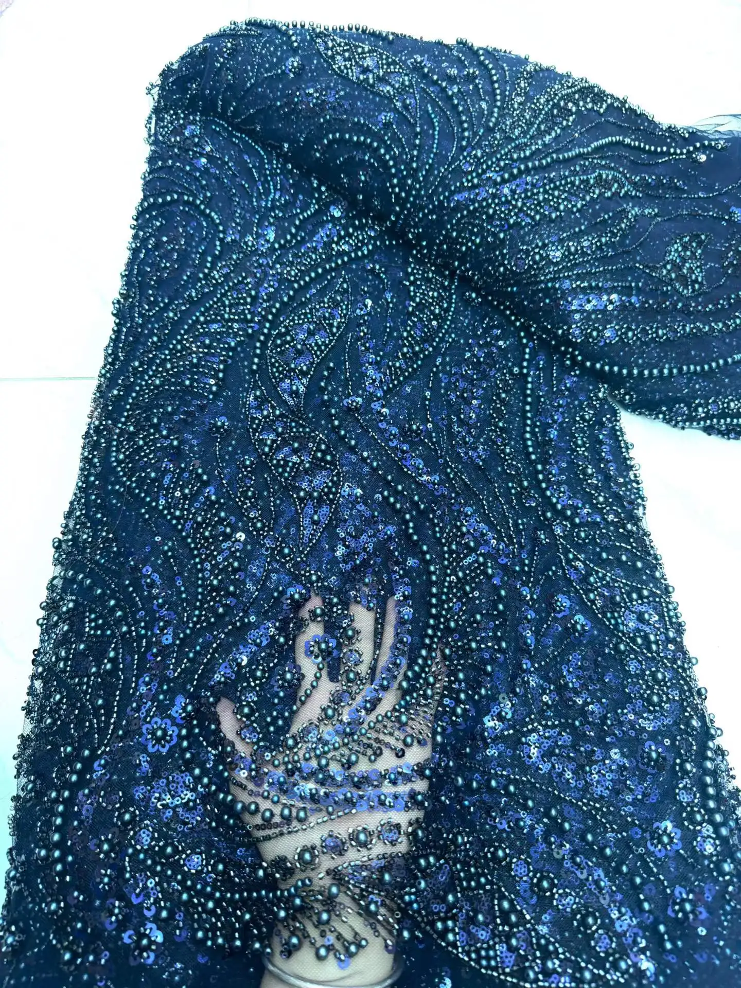 African Sequins Lace Fabric 2026 Fashion Nigerian Embroidery Beaded Tulle Lace Fabric High Quality For Sewing Cloth Party Dress
African Sequins Lace Fabric 2026 Fashion Nigerian Embroidery Beaded Tulle Lace Fabric High Quality For Sewing Cloth Party Dress