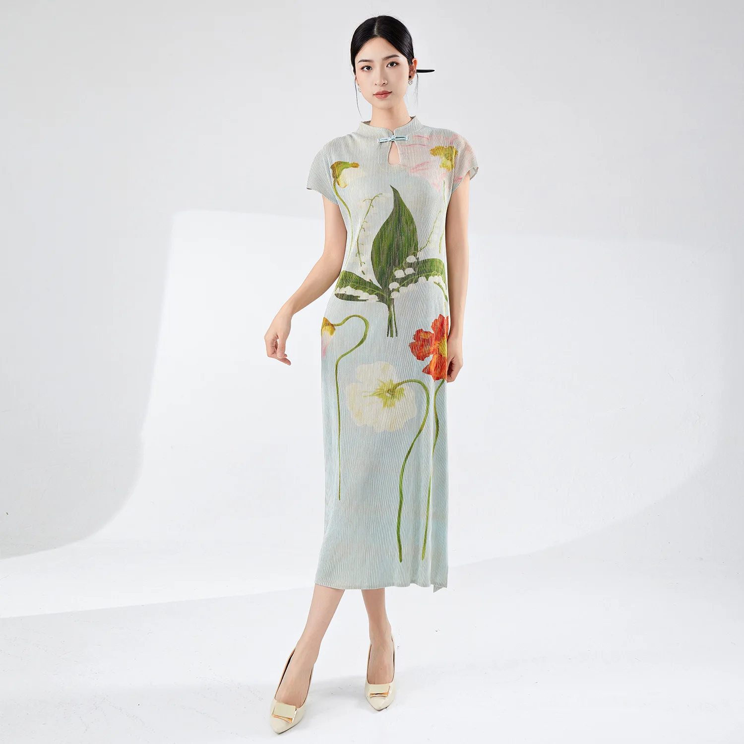 High Quality Fashion Collar Medium Long Skirt Chinese Cheongsam Dress Women
High Quality Fashion Collar Medium Long Skirt Chinese Cheongsam Dress Women