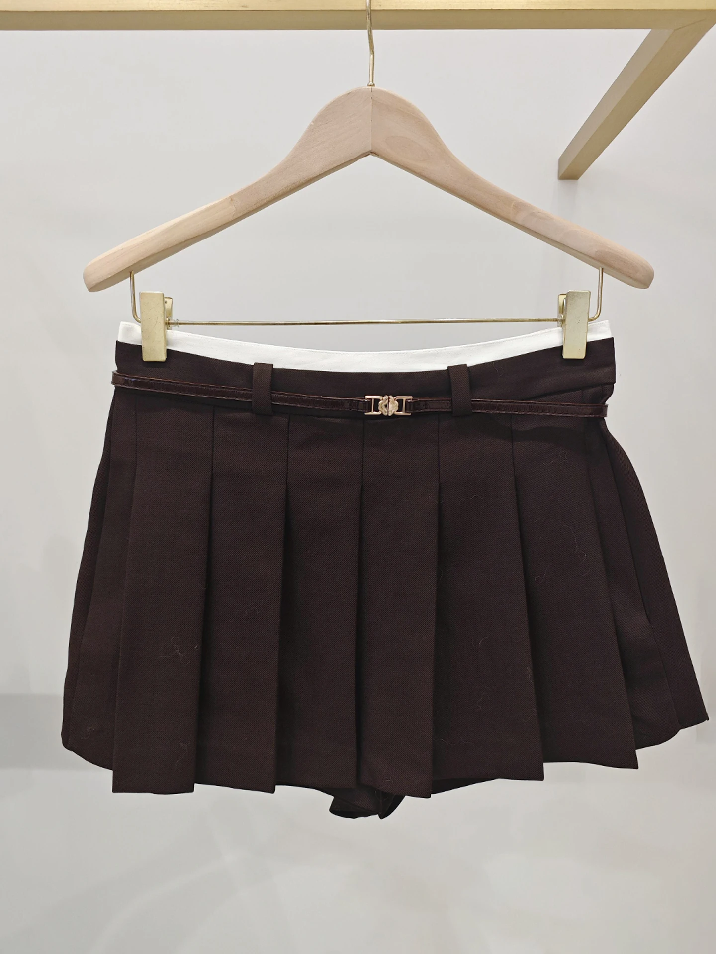 M Home Southern Oil High End Women's Faion Autumn Winter Vintage Preppy Sle Pleated Skirt Pants High Waist A-Line
M Home Southern Oil High End Women's Faion Autumn Winter Vintage Preppy Sle Pleated Skirt Pants High Waist A-Line