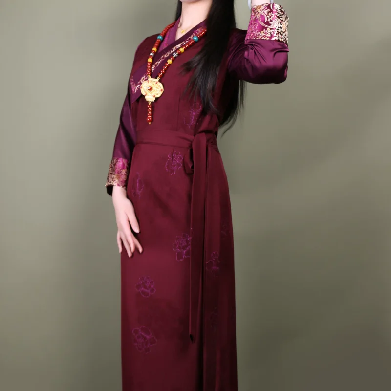Chinese Xizang Women Color Matching Xizang Clothes Guozhuang Skirt Lace Ice Silk Bola Tibetan Robe
Chinese Xizang Women Color Matching Xizang Clothes Guozhuang Skirt Lace Ice Silk Bola Tibetan Robe