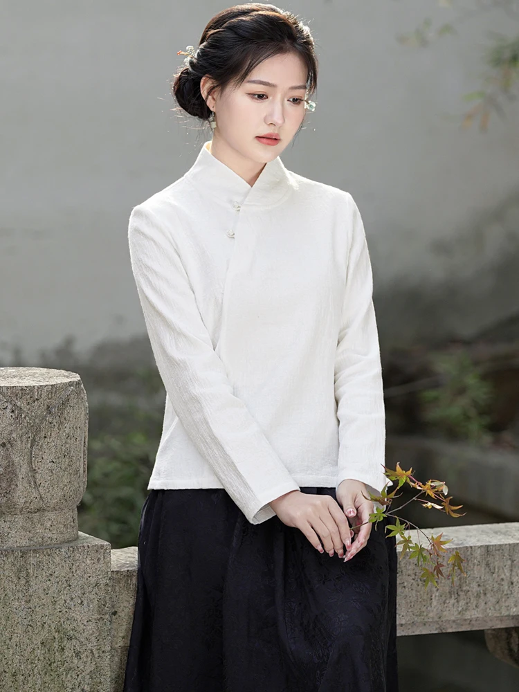 Оригинальный художественный льняной хлопковый топ в стиле ретро с высоким воротником в китайском стиле, женская одежда в стиле дзен, одежда для чайной церемонии, весна 2024
Оригинальный художественный льняной хлопковый топ в стиле ретро с высоким воротником в китайском стиле, женская одежда в стиле дзен, одежда для чайной церемонии, весна 2024