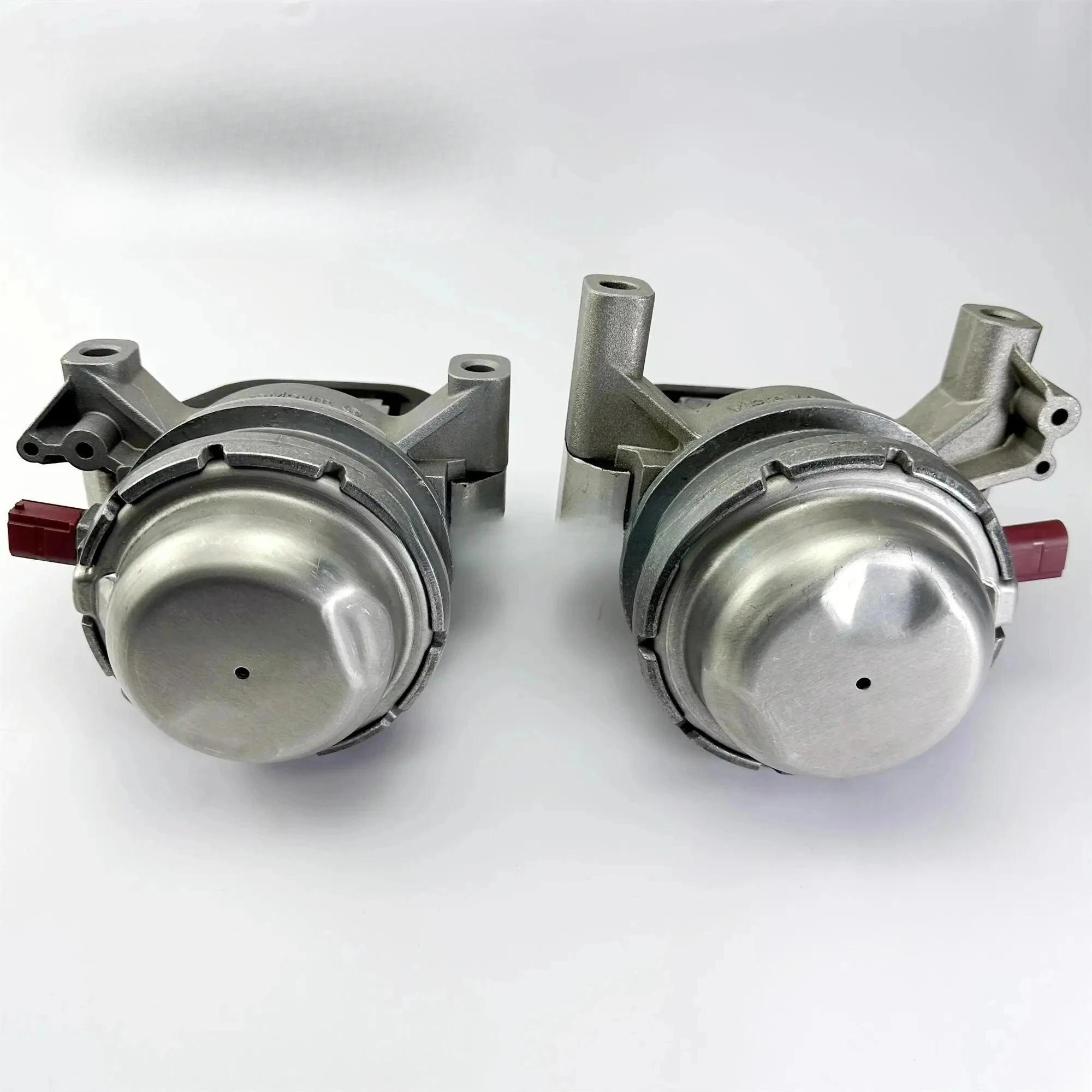4H0199383C 4H0199383B Premium Engine Mount Bracket Stable Support Engine System Replacement Spare Parts 2PCS
4H0199383C 4H0199383B Premium Engine Mount Bracket Stable Support Engine System Replacement Spare Parts 2PCS