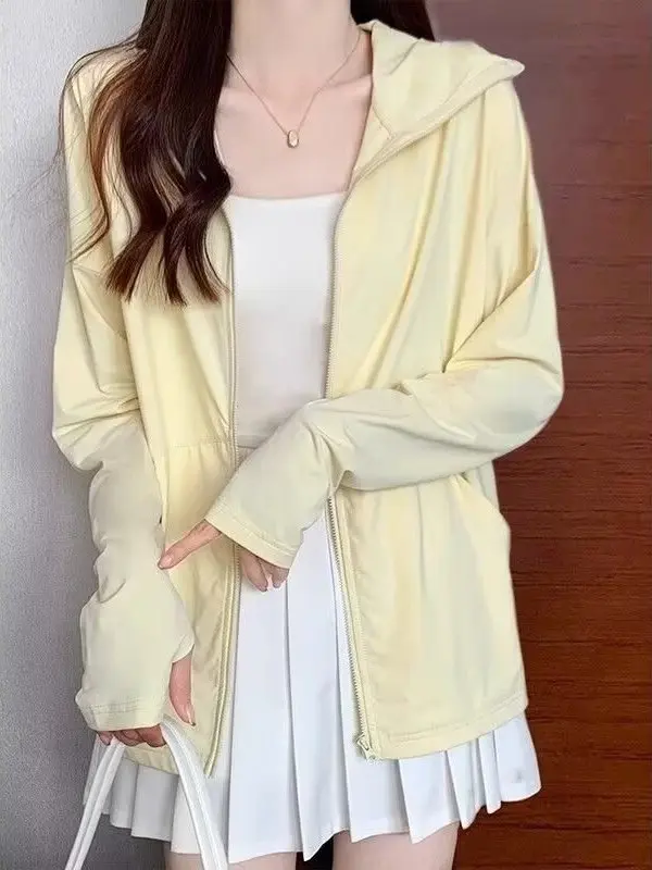 Dopamine Ice Silk Women's Summer New Loose Fit Breathable Thin Outerwear Hooded Air Conditioned Coat Korean Style UV Protection
Dopamine Ice Silk Women's Summer New Loose Fit Breathable Thin Outerwear Hooded Air Conditioned Coat Korean Style UV Protection