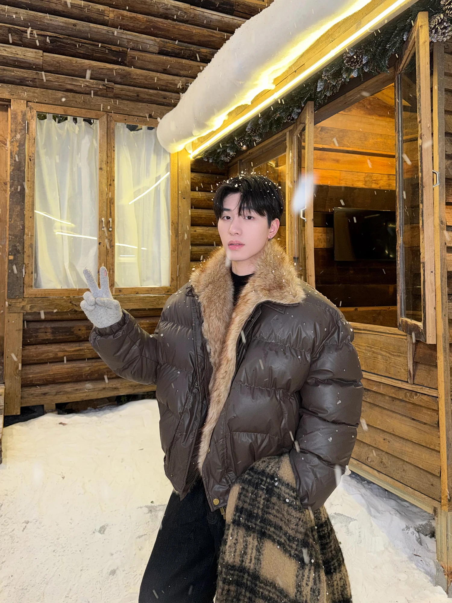 Men's ort Thiened Cotton Jaet Leather Surface Faionable Warm Outerwear Loose Collar Winter Coat Casual Cleanfit
Men's ort Thiened Cotton Jaet Leather Surface Faionable Warm Outerwear Loose Collar Winter Coat Casual Cleanfit