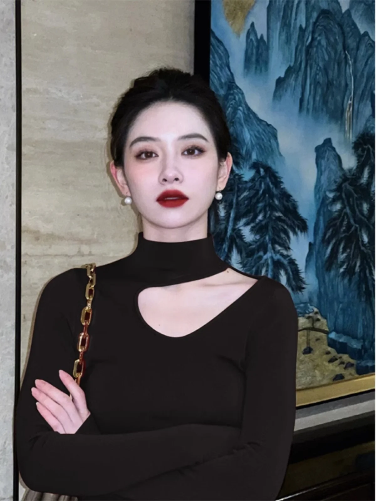 Shoulder Bared mid Neck Sweater Women's Inner Wear Half High Collar Autumn Winter New Style Hanging Neck Clavicle Base Shirt
Shoulder Bared mid Neck Sweater Women's Inner Wear Half High Collar Autumn Winter New Style Hanging Neck Clavicle Base Shirt