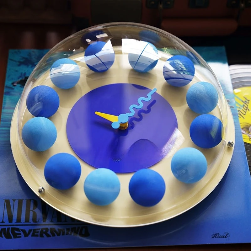 Sphere bubble clock, children's room clock, wall clock, household blue household
Sphere bubble clock, children's room clock, wall clock, household blue household