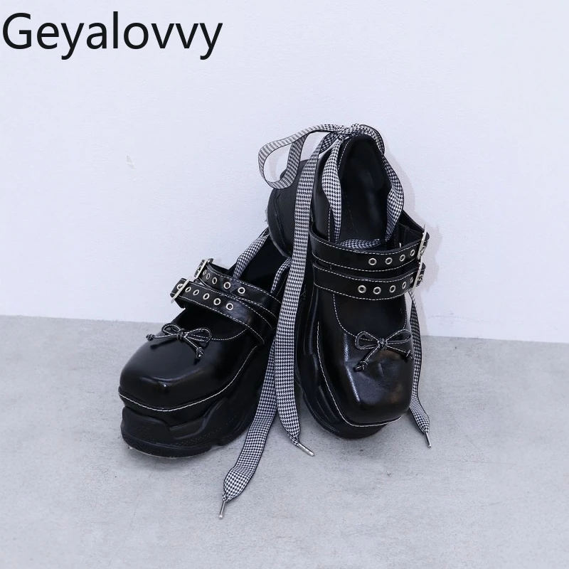 Sweet and Cool Retro Original Lolita Style Women's Thick Sole Heightens Japanese Leisure Sports Spring Autumn Mary Jane Shoes 
Sweet and Cool Retro Original Lolita Style Women's Thick Sole Heightens Japanese Leisure Sports Spring Autumn Mary Jane Shoes