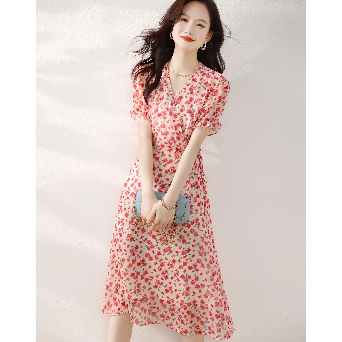Elegant Floral Chiffon Women'S Dress Clothing 2024 Summer New Korean V-Neck Print Short Sleeve Lacing Slim Female Vestidos
Elegant Floral Chiffon Women'S Dress Clothing 2024 Summer New Korean V-Neck Print Short Sleeve Lacing Slim Female Vestidos