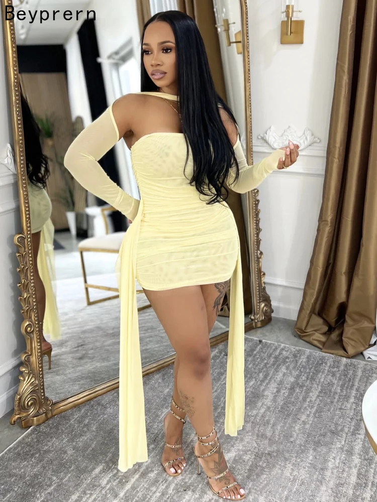 Beyprern Women's Sexy Strapless Mesh Mini Dress with Gloves Bodycon Ruched Club Outfits Backless Sheer Tassel Streetwear
Beyprern Women's Sexy Strapless Mesh Mini Dress with Gloves Bodycon Ruched Club Outfits Backless Sheer Tassel Streetwear