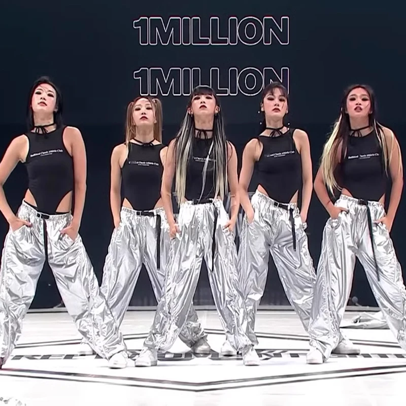 Silver Jazz Dance Costume Kpop Hip Hop Dancer Performance Clothes Girl Group Singing Costume Adult Street Dance Outfit VDL94
Silver Jazz Dance Costume Kpop Hip Hop Dancer Performance Clothes Girl Group Singing Costume Adult Street Dance Outfit VDL94