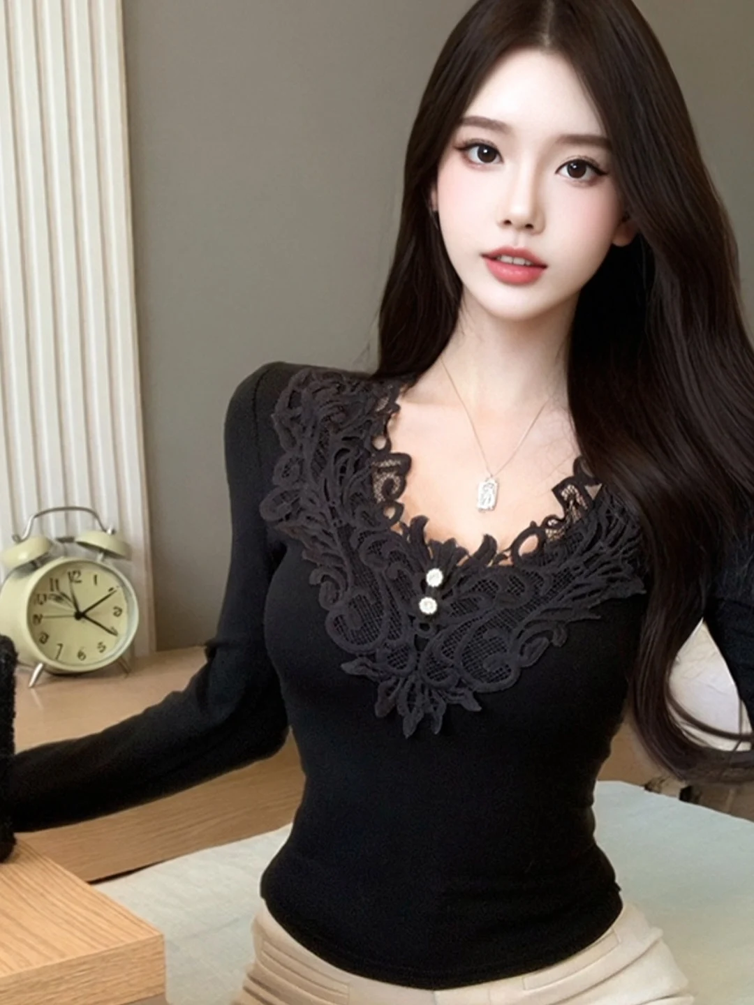 Pure Desire Sexy V-Neck Long Sleeve Lace Base Shirt Women's Autumn Winter Black T-Shirt Fashionable Inner Wear Beautiful
Pure Desire Sexy V-Neck Long Sleeve Lace Base Shirt Women's Autumn Winter Black T-Shirt Fashionable Inner Wear Beautiful