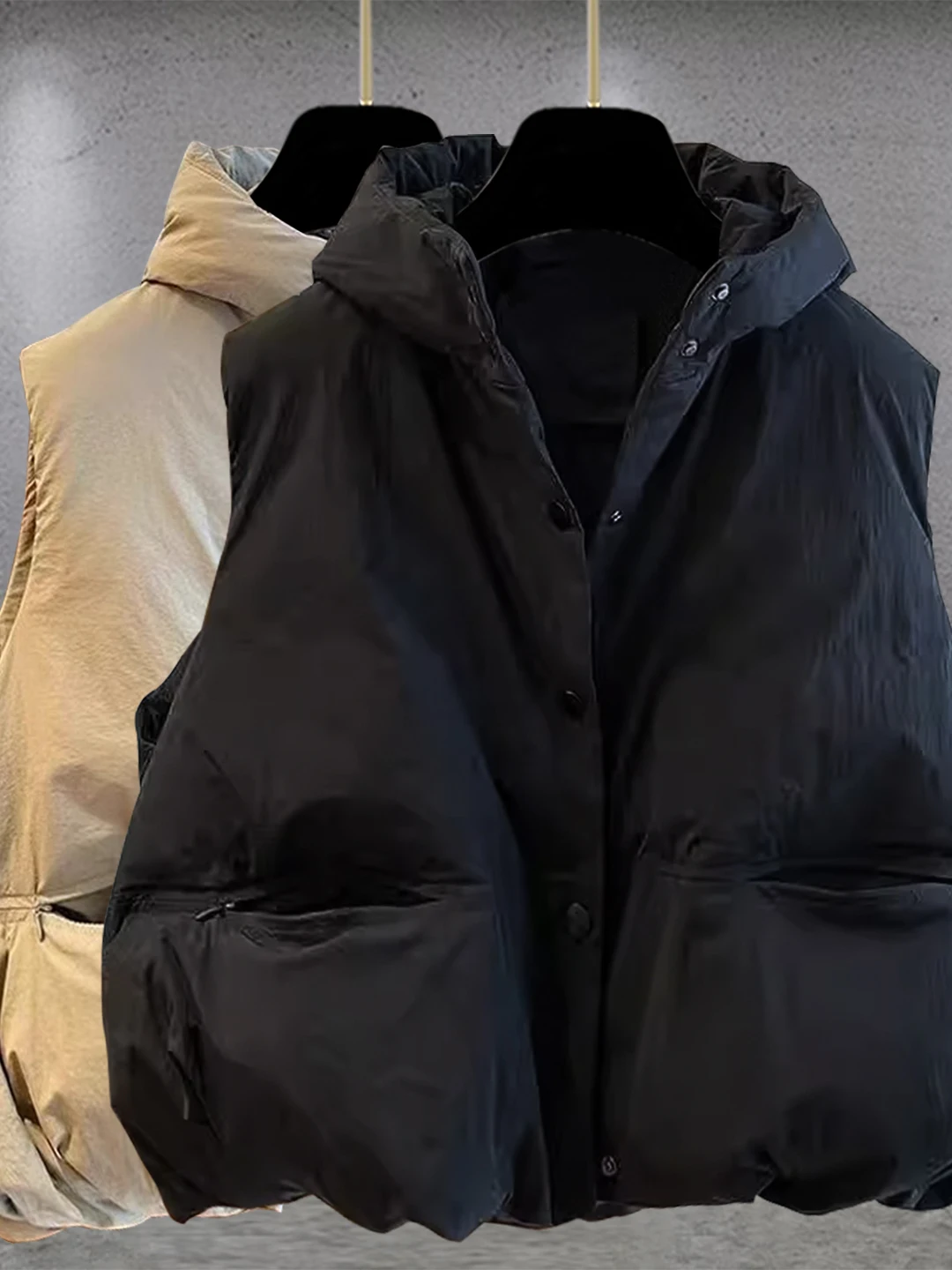 Korean Sle Hooded Velvet Vest ex Autumn Winter New Loose Svel Warm Jaet High-End Feelings oulder Pad
Korean Sle Hooded Velvet Vest ex Autumn Winter New Loose Svel Warm Jaet High-End Feelings oulder Pad